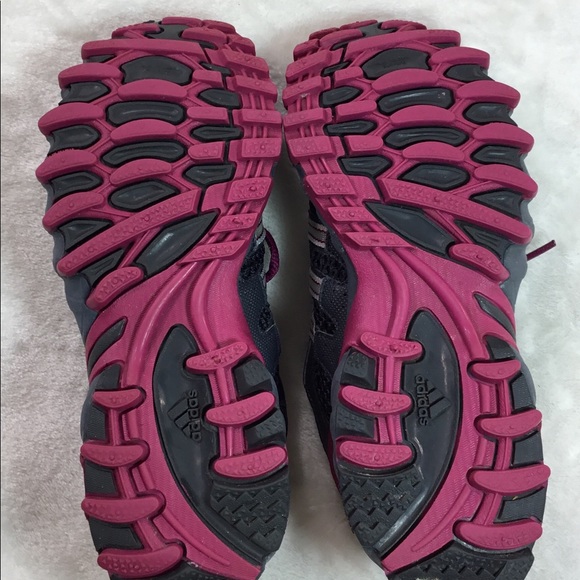 ADIDAS KANADIA WOMENS DARK GRAY AND PINK TRAIL RUNNING SNEAKER 6 - Picture 5 of 8